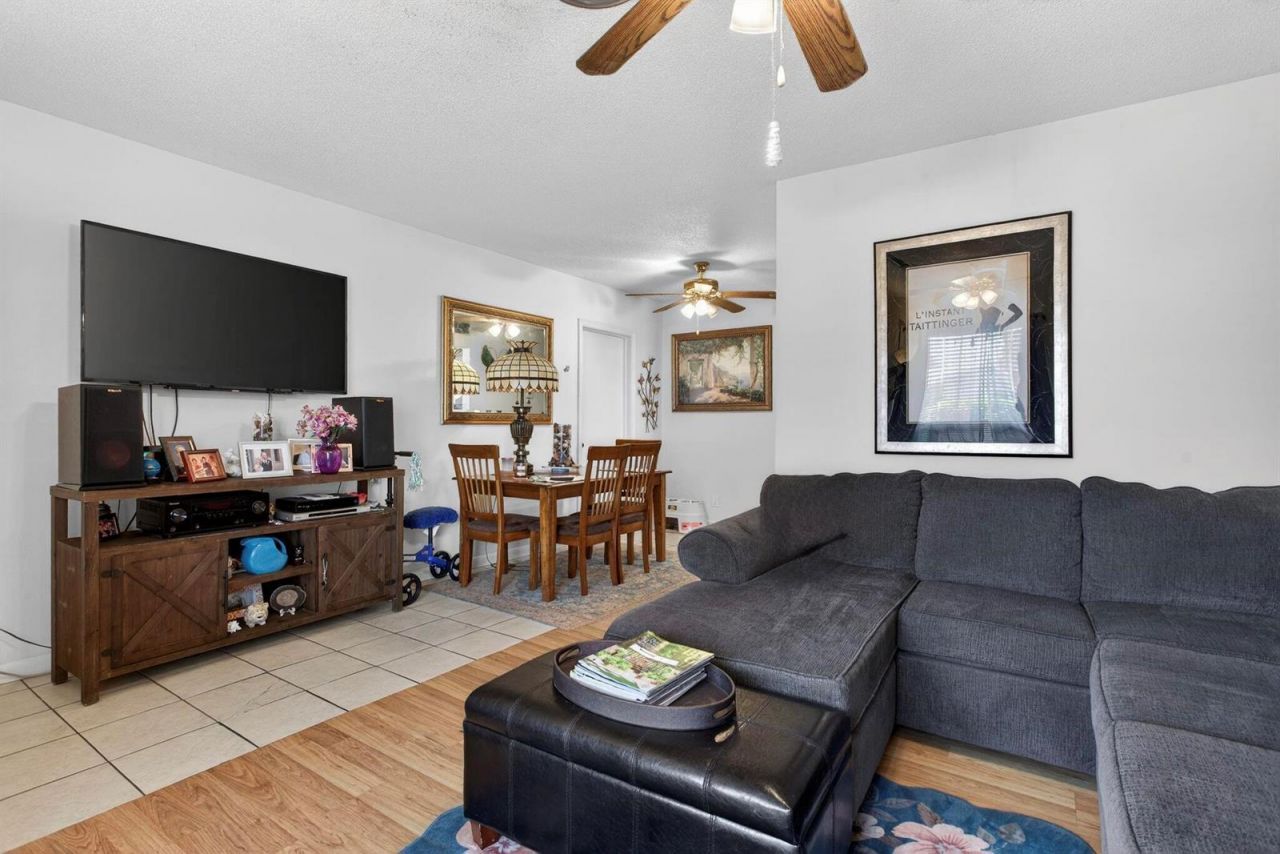 371 SE 1st Avenue , Pompano Beach, FL 33060 Photo