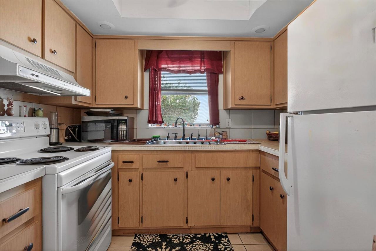371 SE 1st Avenue , Pompano Beach, FL 33060 Photo