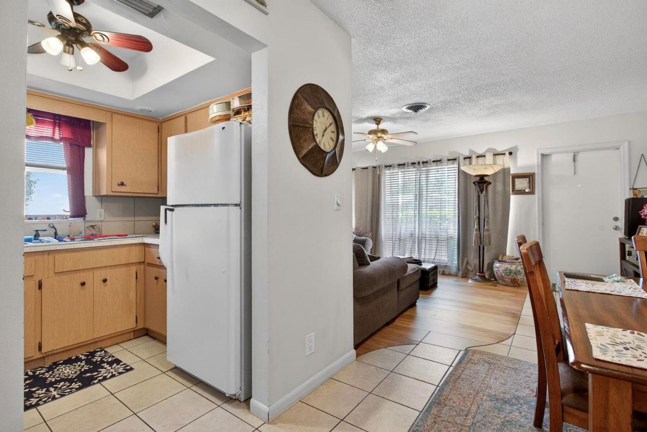 371 SE 1st Avenue , Pompano Beach, FL 33060 Photo