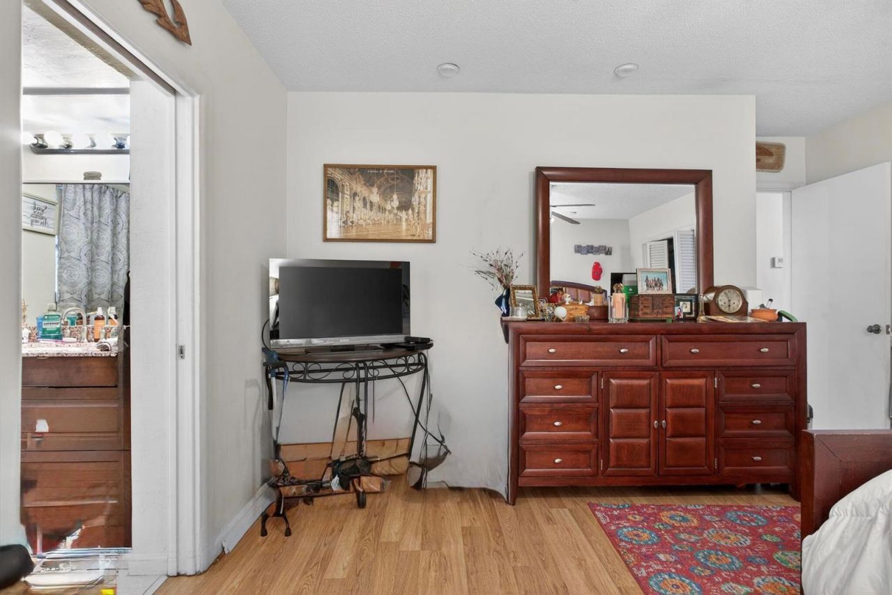 371 SE 1st Avenue , Pompano Beach, FL 33060 Photo