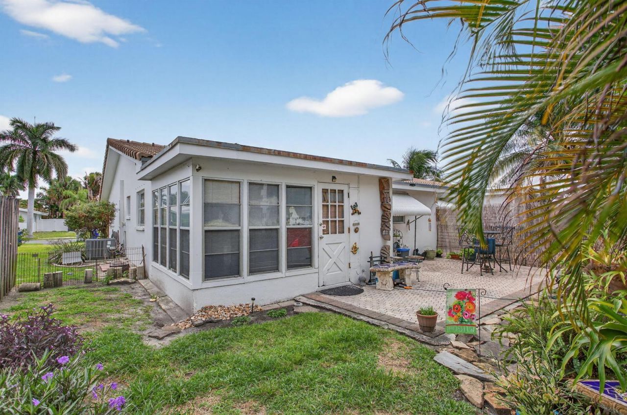 371 SE 1st Avenue , Pompano Beach, FL 33060 Photo