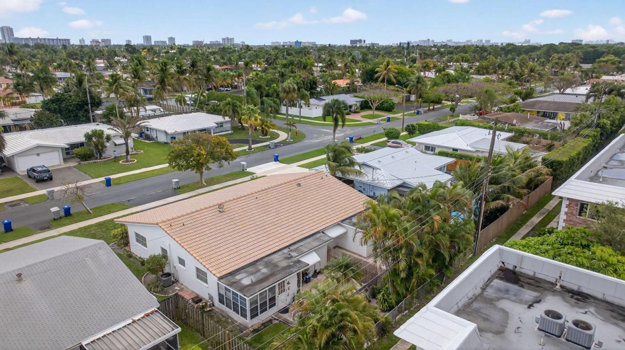 371 SE 1st Avenue , Pompano Beach, FL 33060 Photo