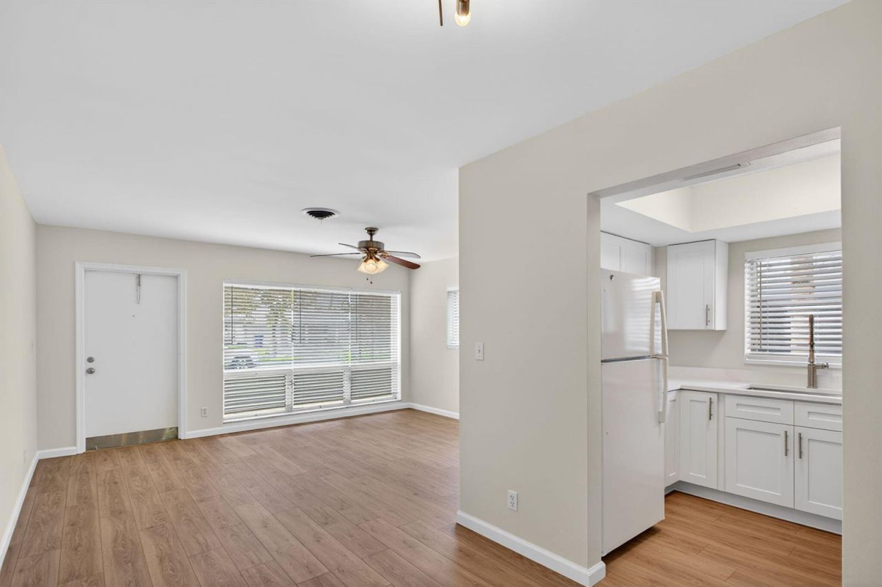 371 SE 1st Avenue , Pompano Beach, FL 33060 Photo