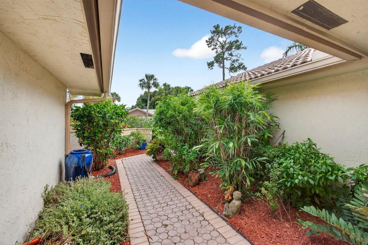 6839 Villas Drive S, Boca Raton, FL 33433 Photo