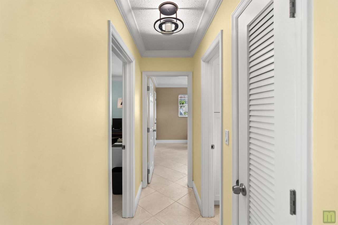 260 Lake Drive , Coconut Creek, FL 33066 Photo