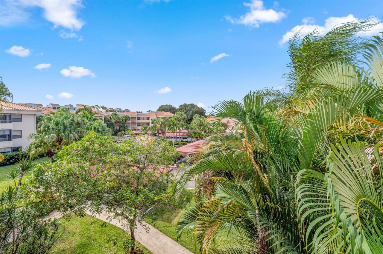 7460 La Paz Boulevard , Unit 304, Boca Raton, FL 33433 Photo