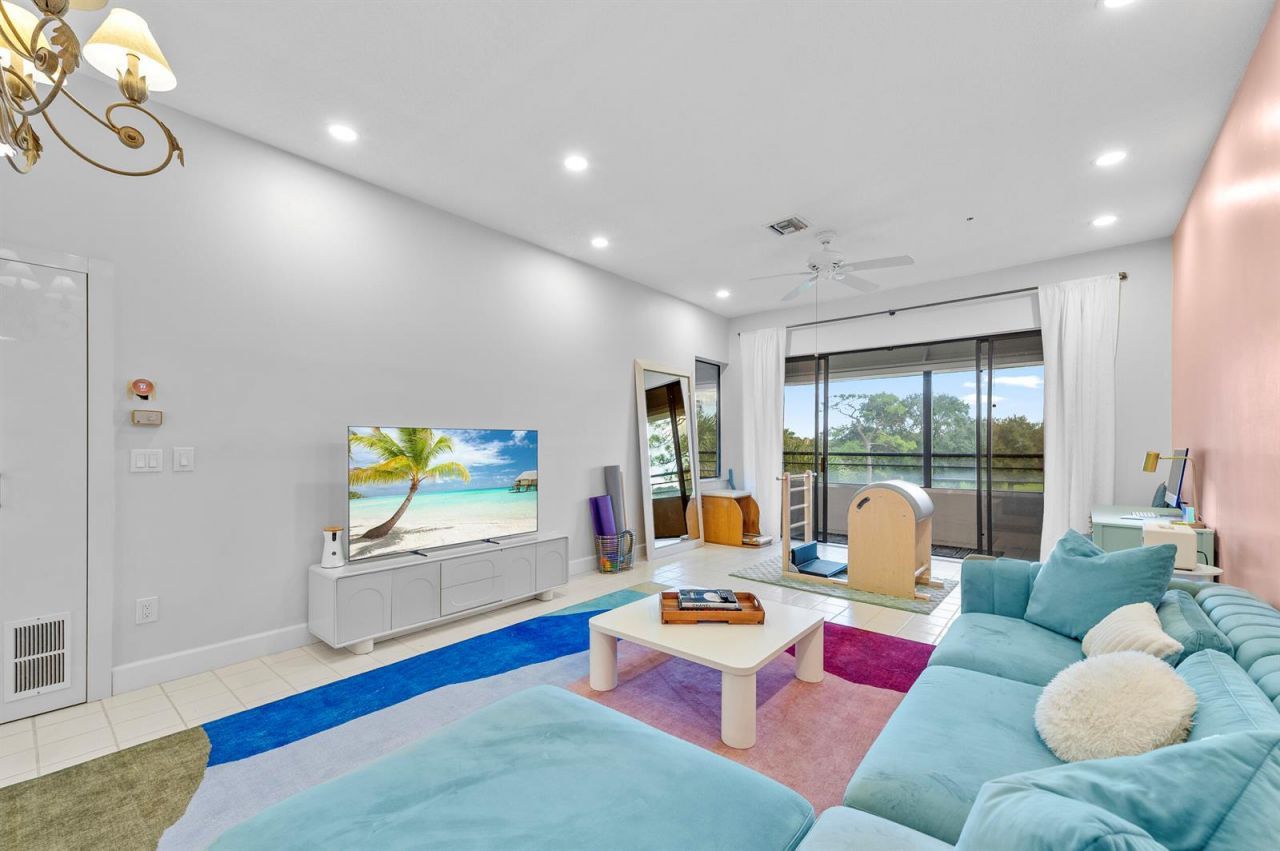 7460 La Paz Boulevard , Unit 304, Boca Raton, FL 33433 Photo