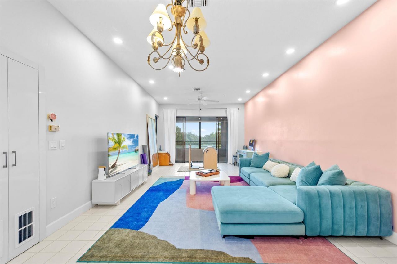 7460 La Paz Boulevard , Unit 304, Boca Raton, FL 33433 Photo