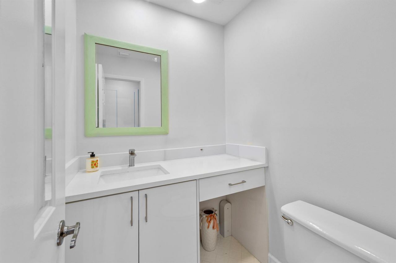 7460 La Paz Boulevard , Unit 304, Boca Raton, FL 33433 Photo