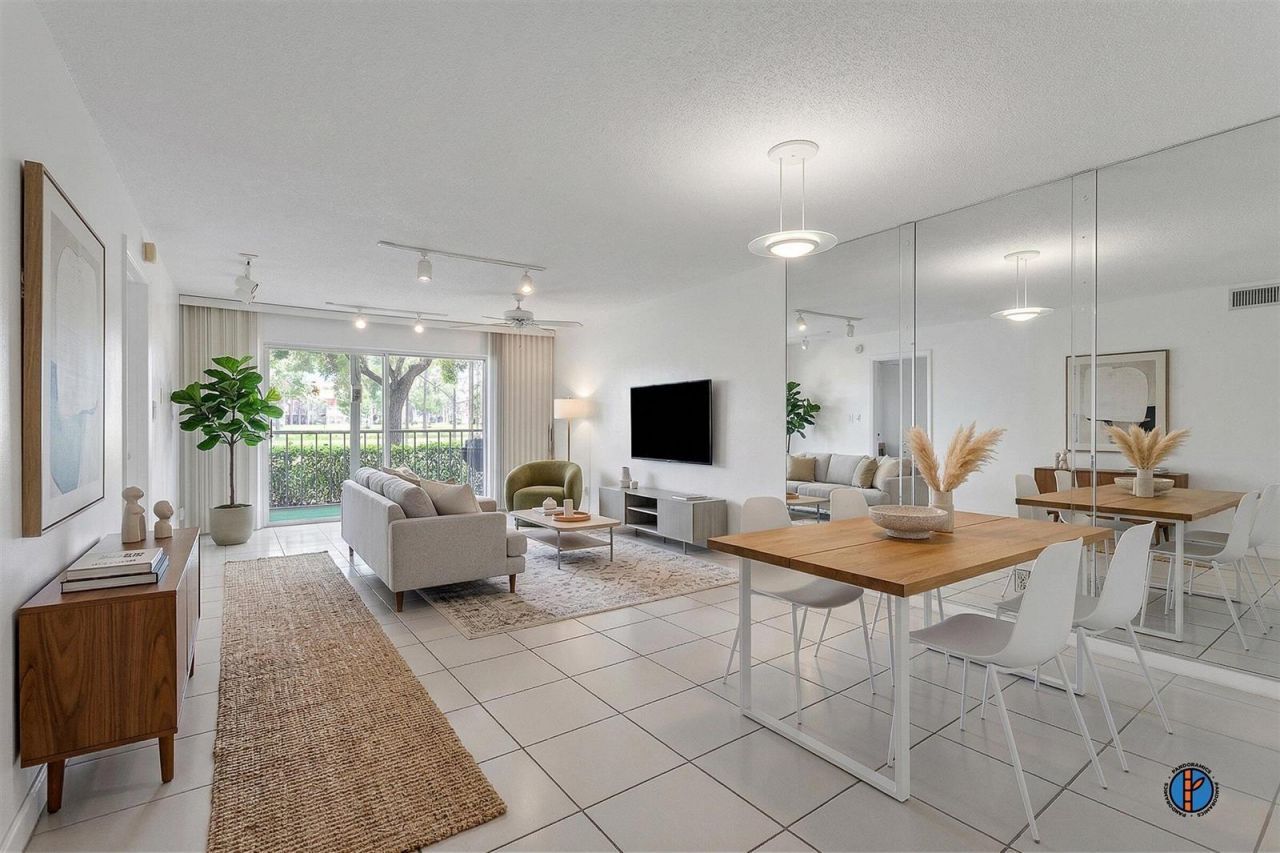 5860 NW 44th Street , Unit 111, Lauderhill, FL 33319 Photo