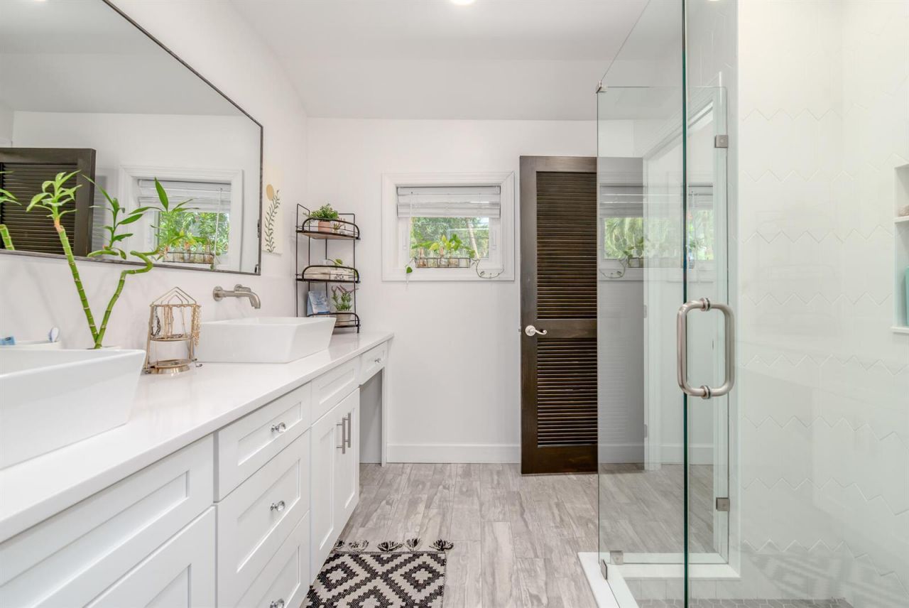 547 SW Riverview Street , Stuart, FL 34994 Photo