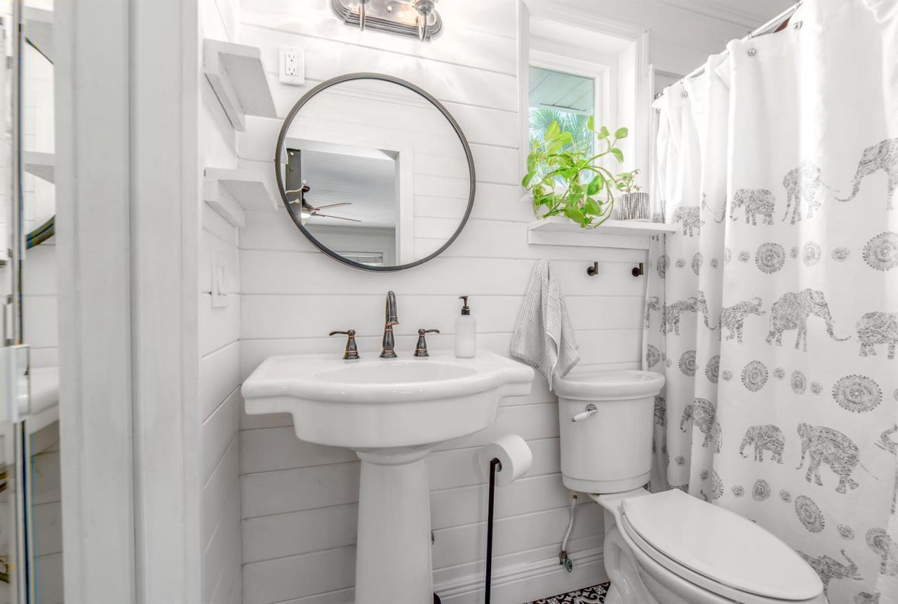 547 SW Riverview Street , Stuart, FL 34994 Photo