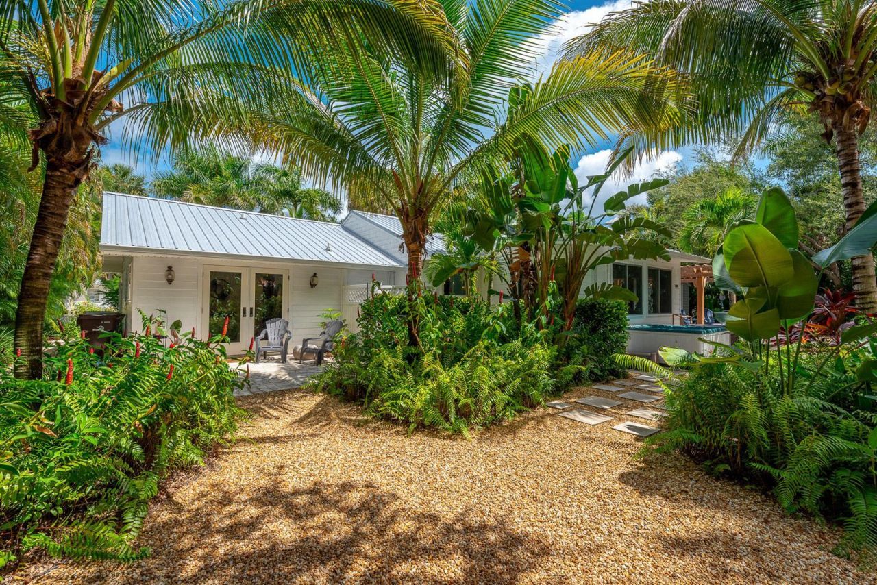 547 SW Riverview Street , Stuart, FL 34994 Photo