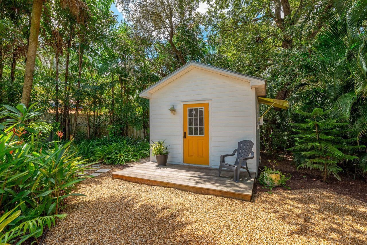 547 SW Riverview Street , Stuart, FL 34994 Photo
