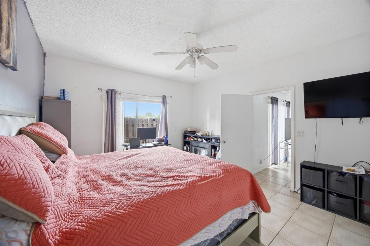 4102 Waterview Circle , Palm Springs, FL 33461 Photo