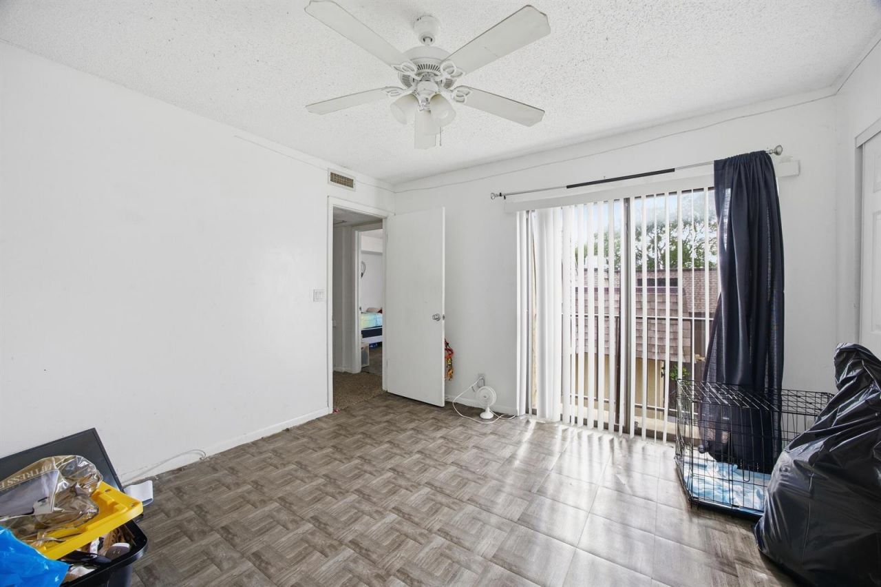 4102 Waterview Circle , Palm Springs, FL 33461 Photo