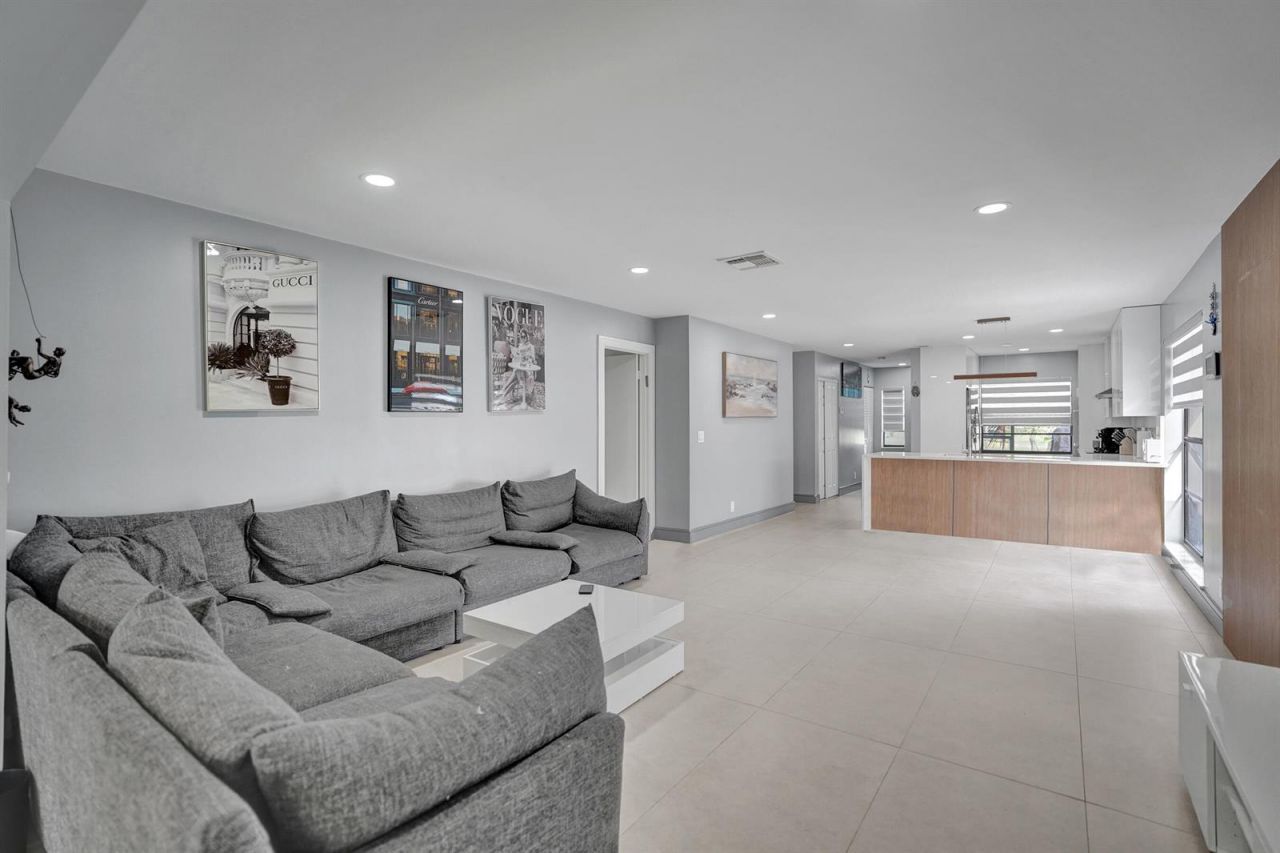 21675 Tall Palm Circle , Unit 2b, Boca Raton, FL 33433 Photo