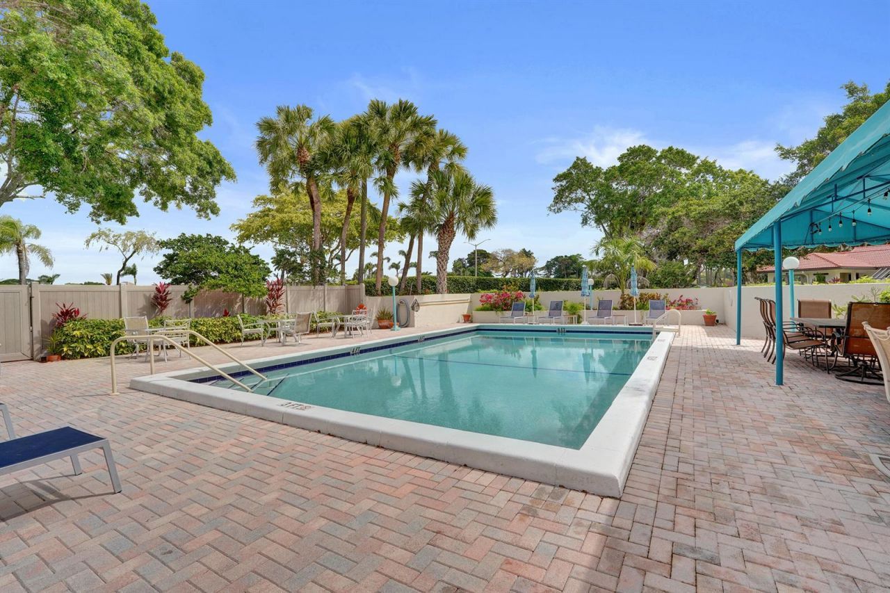 21675 Tall Palm Circle , Unit 2b, Boca Raton, FL 33433 Photo