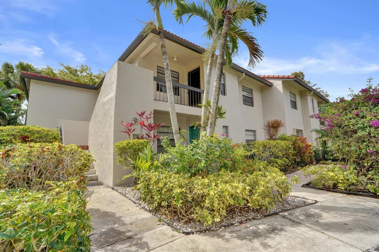 21675 Tall Palm Circle , Unit 2b, Boca Raton, FL 33433 Photo