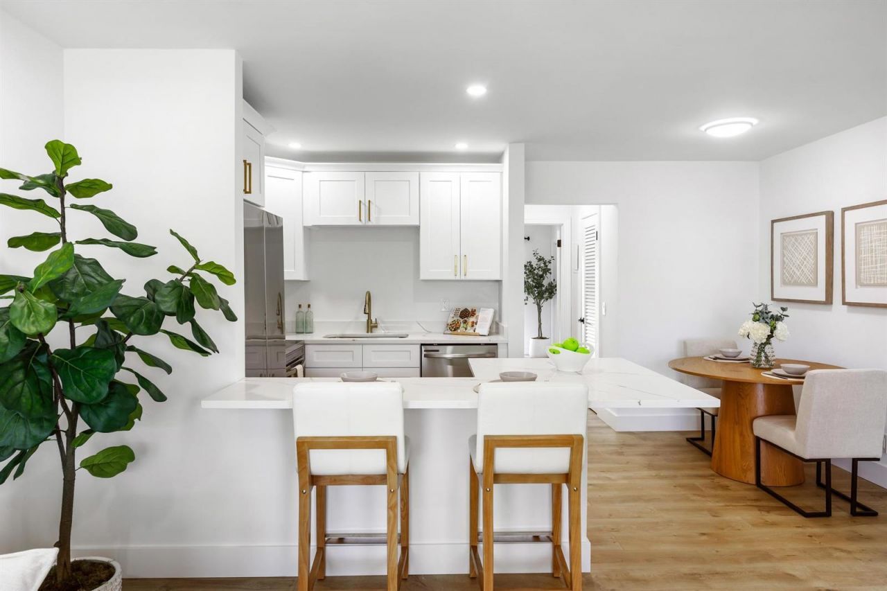 480 Horizons W, Unit 207, Boynton Beach, FL 33435 Photo