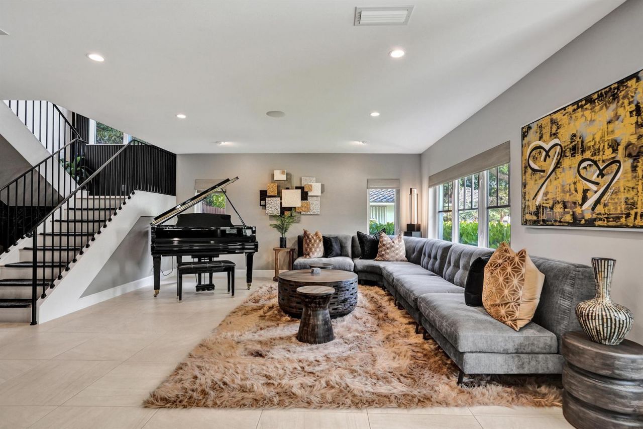 738 Middle River Drive , Fort Lauderdale, FL 33304 Photo