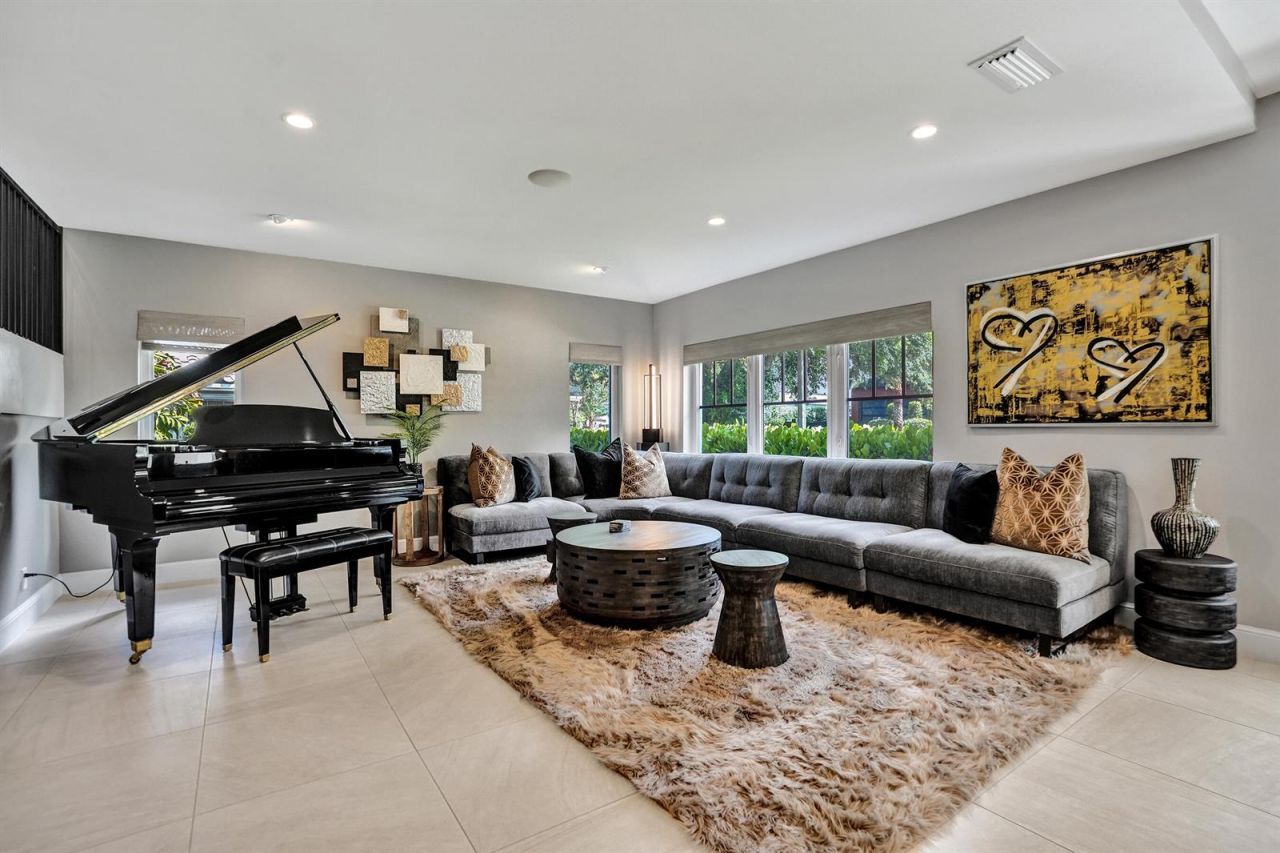 738 Middle River Drive , Fort Lauderdale, FL 33304 Photo