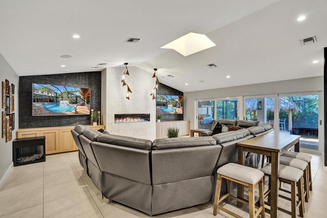 738 Middle River Drive , Fort Lauderdale, FL 33304 Photo