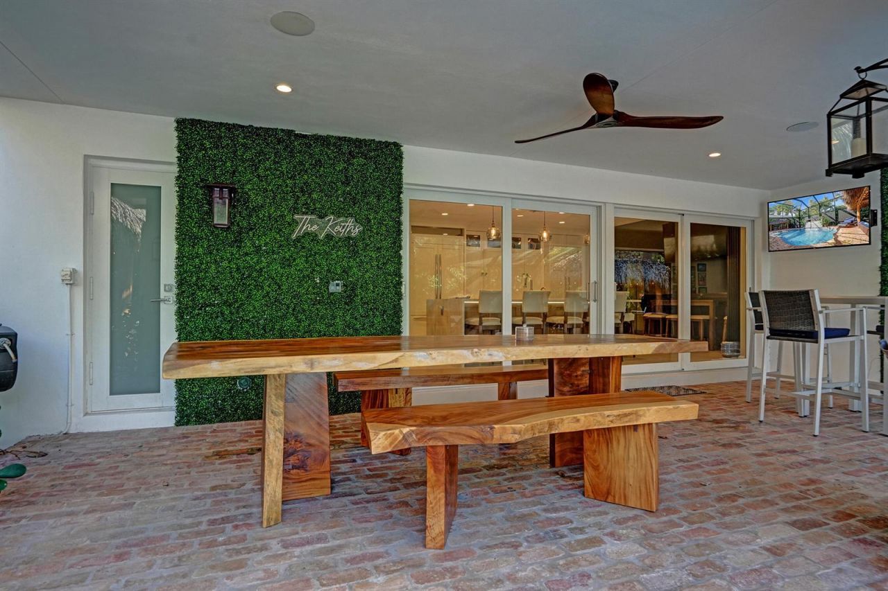 738 Middle River Drive , Fort Lauderdale, FL 33304 Photo