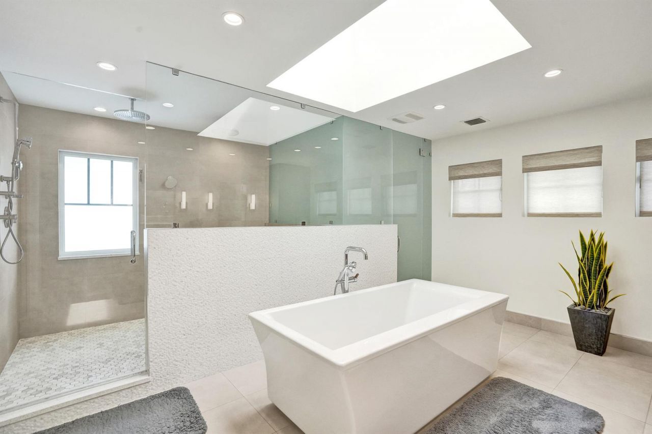 738 Middle River Drive , Fort Lauderdale, FL 33304 Photo
