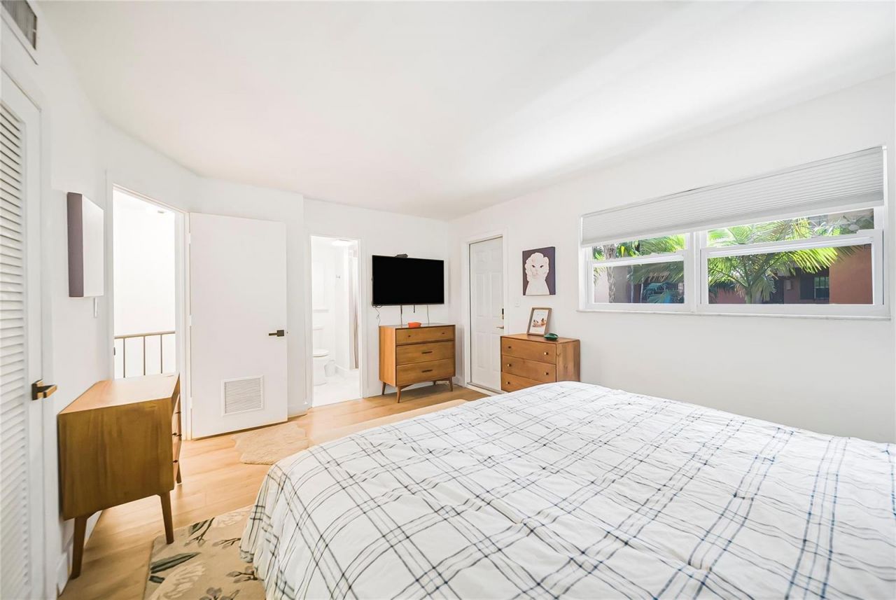 620 Tennis Club Drive , Unit 111, Fort Lauderdale, FL 33311 Photo
