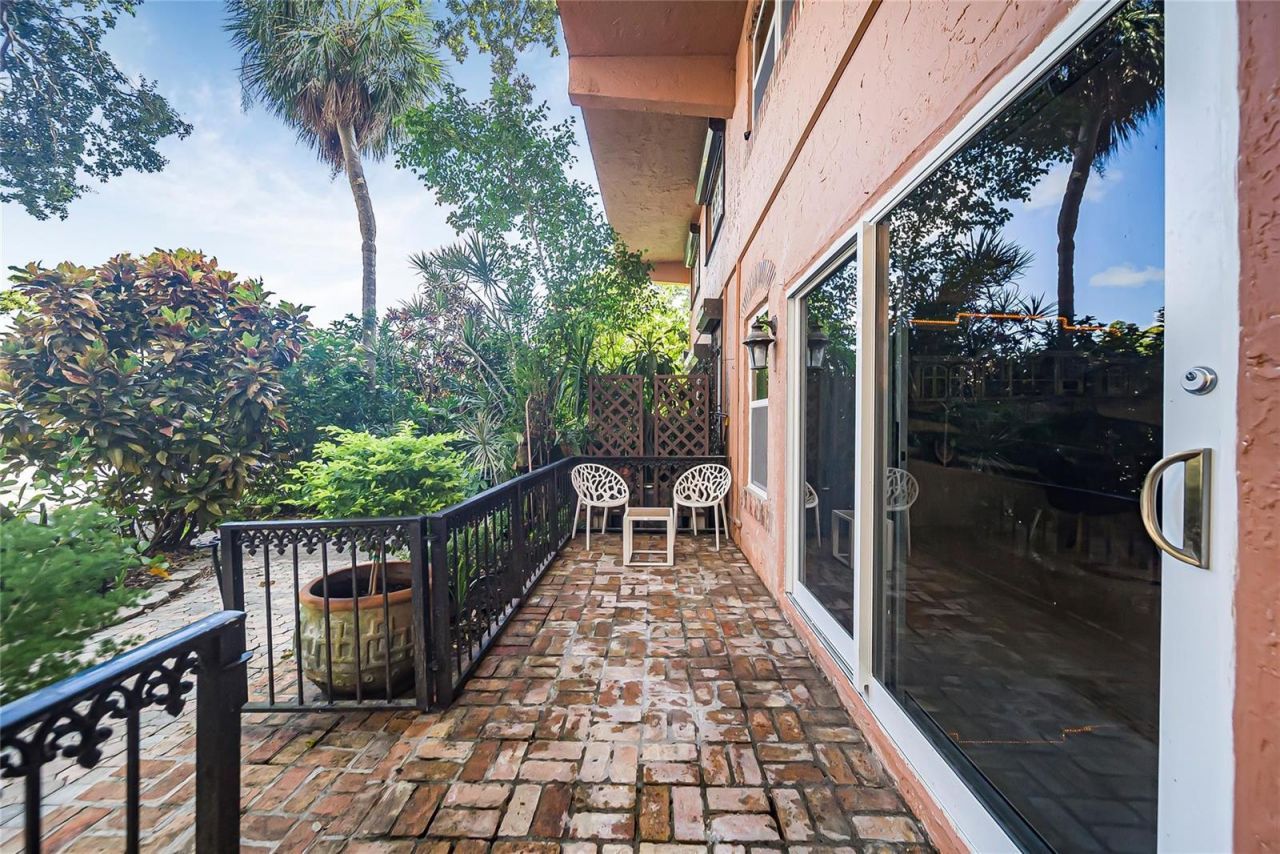 620 Tennis Club Drive , Unit 111, Fort Lauderdale, FL 33311 Photo
