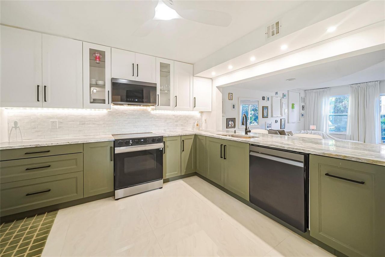 620 Tennis Club Drive , Unit 111, Fort Lauderdale, FL 33311 Photo