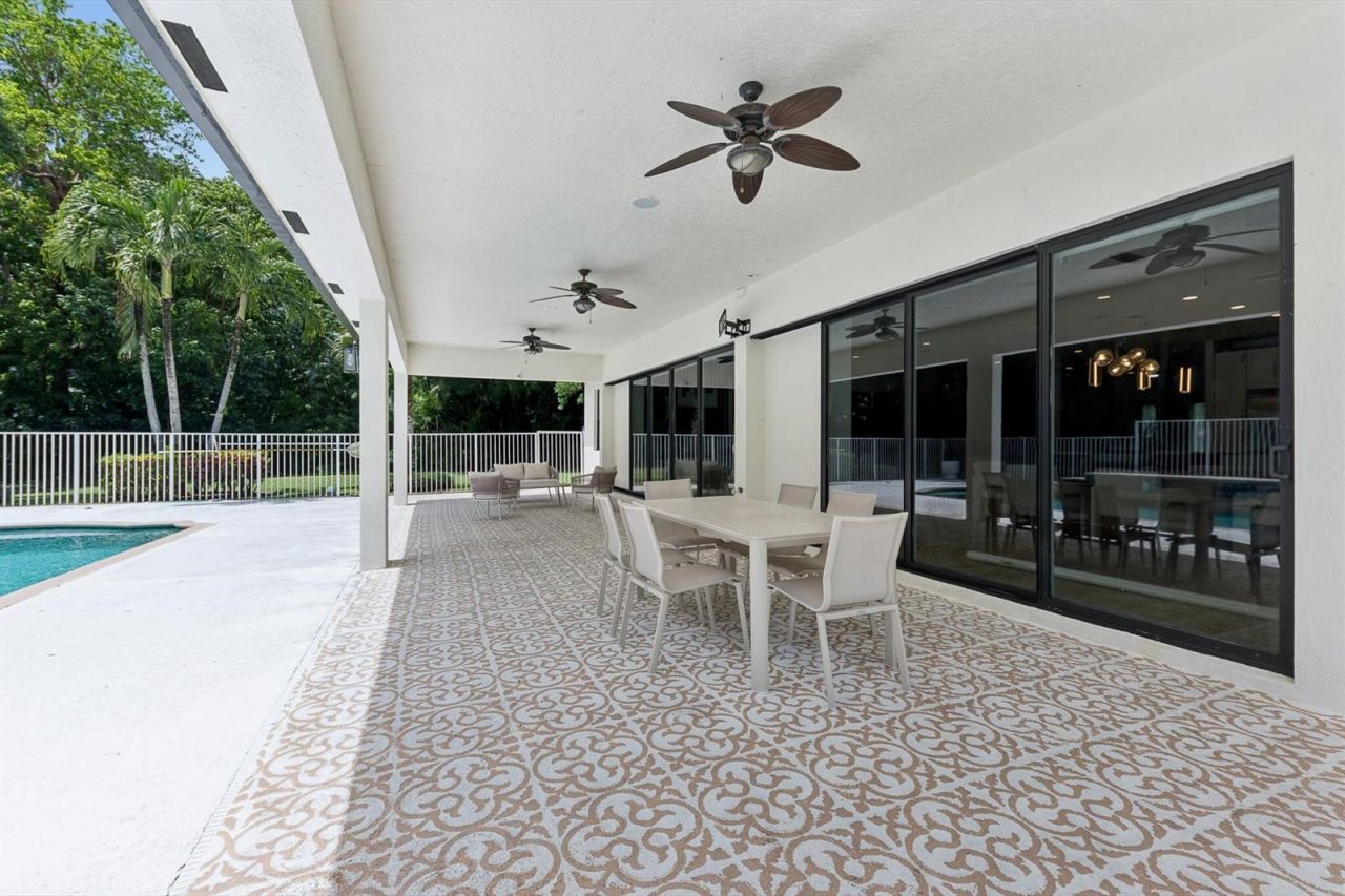 8717 Estate Drive , West Palm Beach, FL 33411 Photo