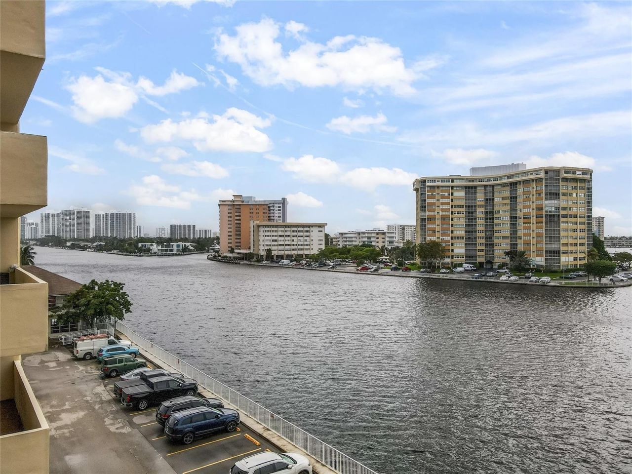 1833 S Ocean Drive , Unit 1608, Hallandale Beach, FL 33009 Photo