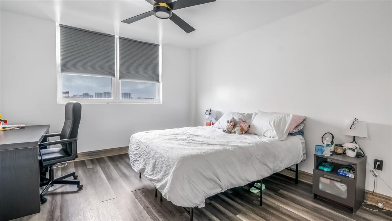 1833 S Ocean Drive , Unit 1608, Hallandale Beach, FL 33009 Photo
