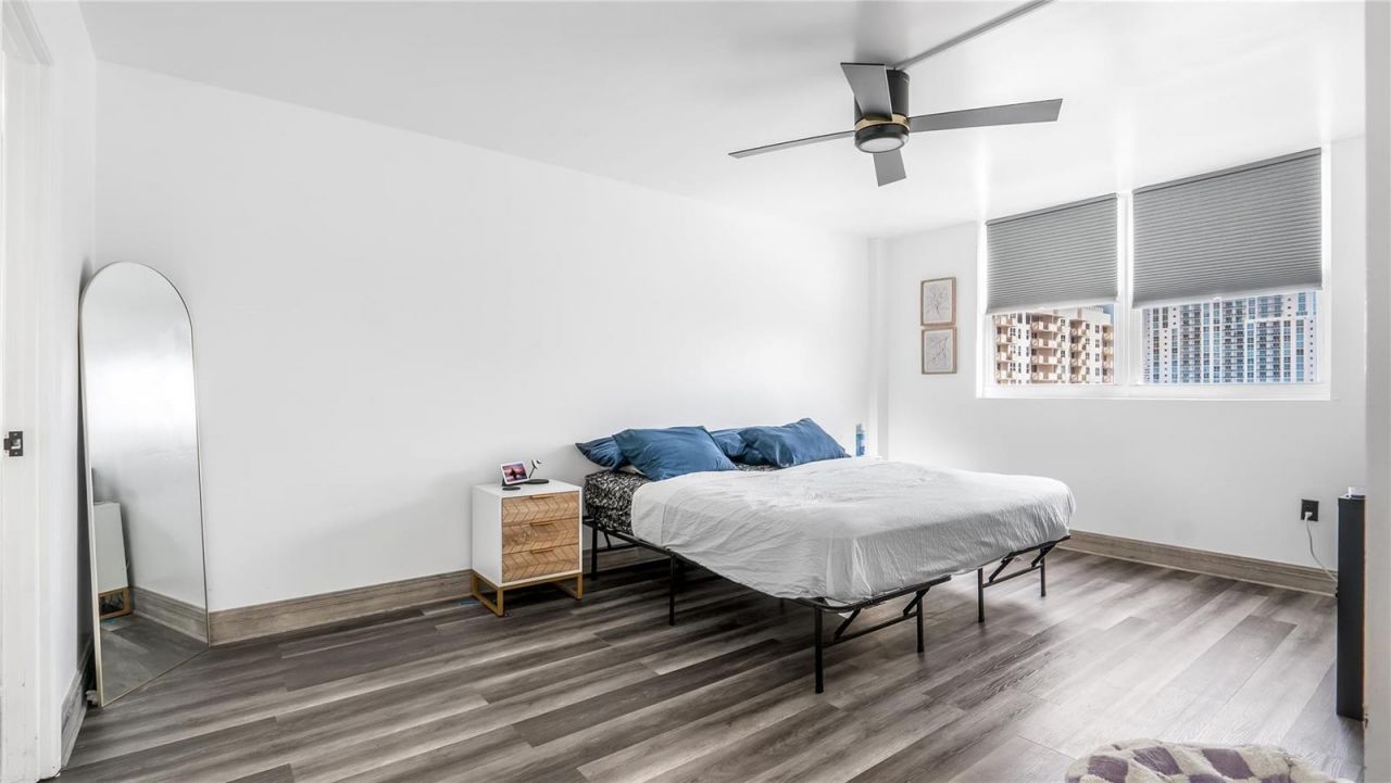 1833 S Ocean Drive , Unit 1608, Hallandale Beach, FL 33009 Photo