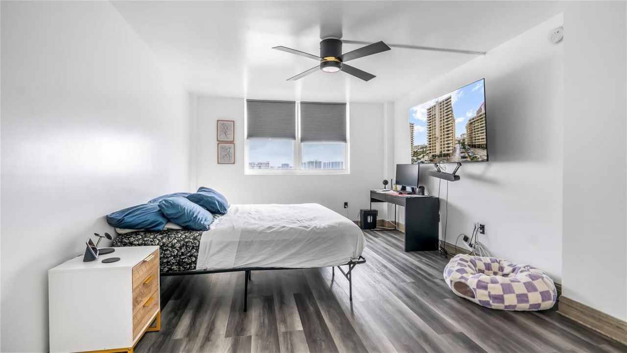 1833 S Ocean Drive , Unit 1608, Hallandale Beach, FL 33009 Photo