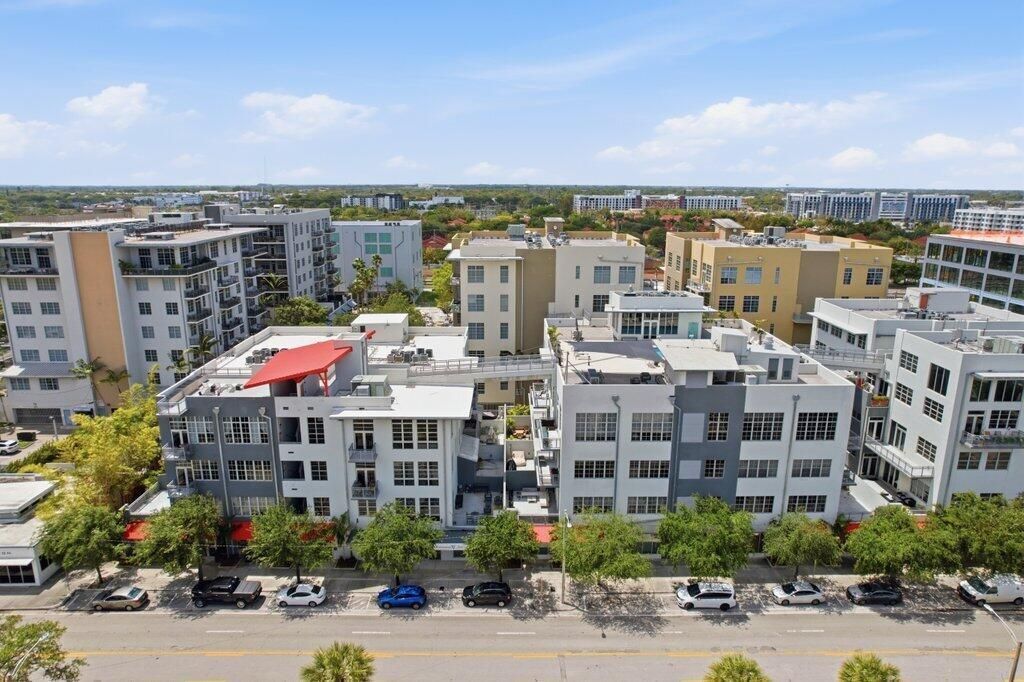 425 N Andrews Avenue , Unit 202, Fort Lauderdale, FL 33301 Photo