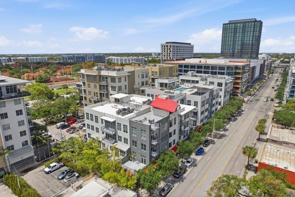 425 N Andrews Avenue , Unit 202, Fort Lauderdale, FL 33301 Photo