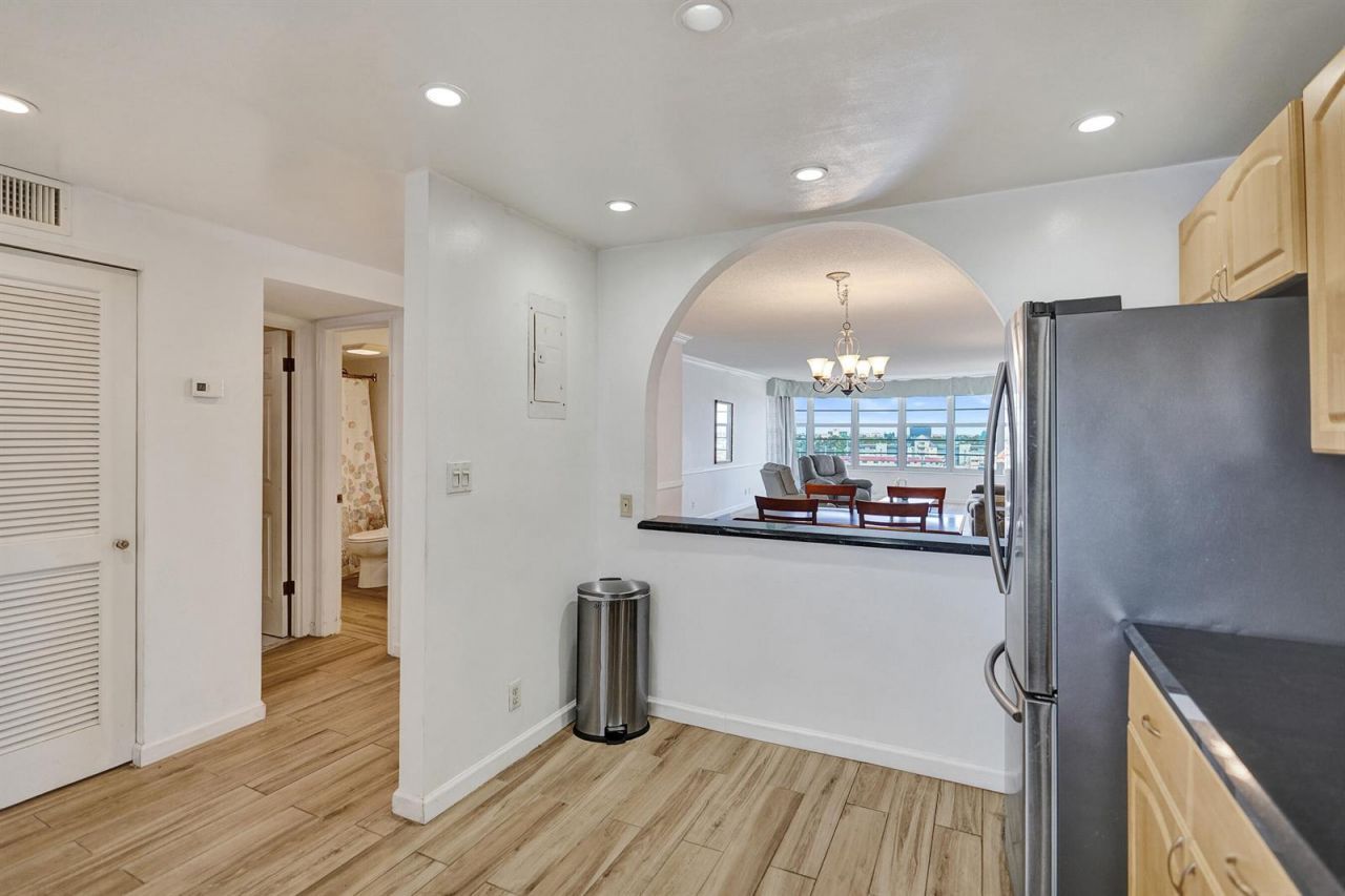 3051 NE 48th Street , Unit 702, Fort Lauderdale, FL 33308 Photo