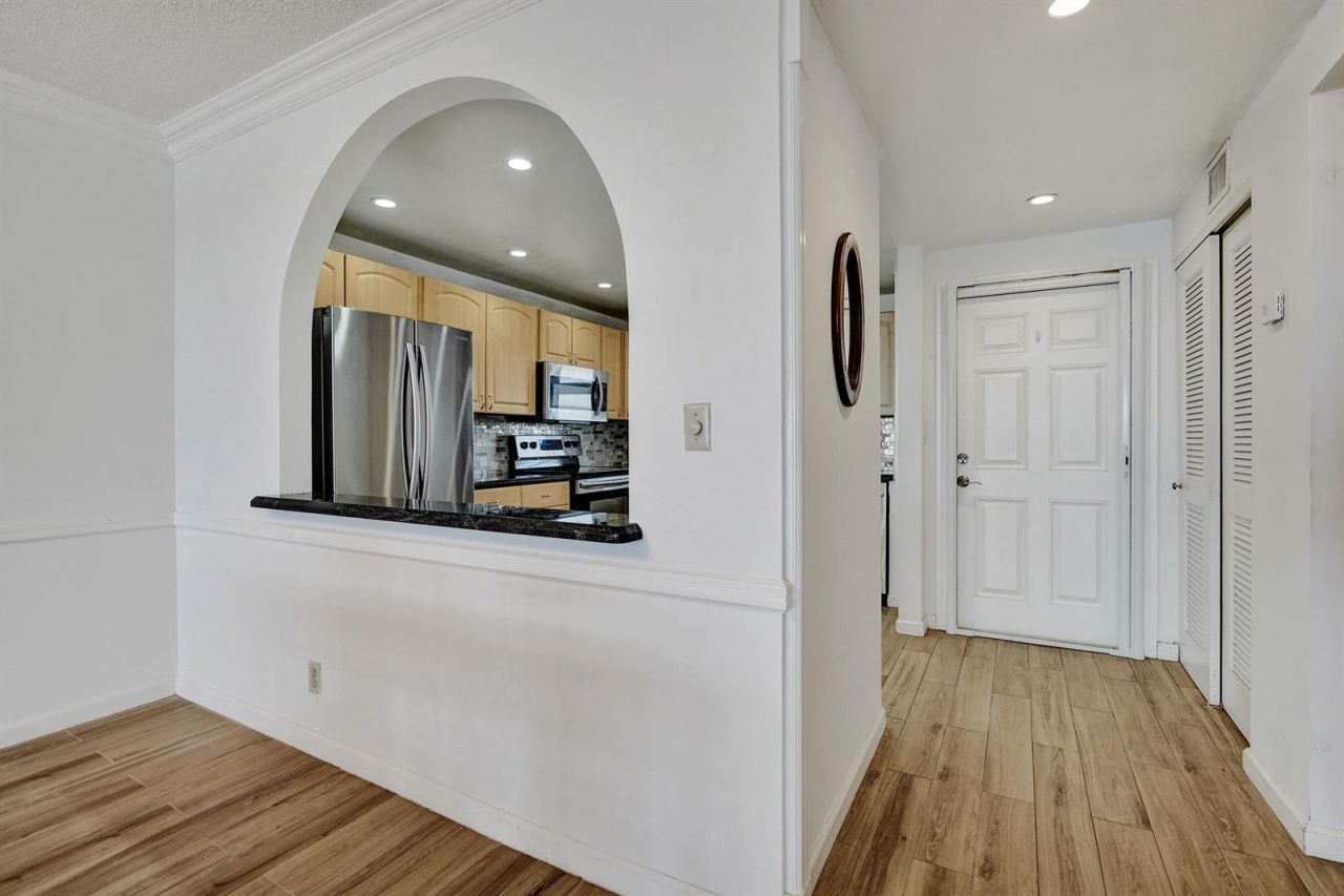 3051 NE 48th Street , Unit 702, Fort Lauderdale, FL 33308 Photo