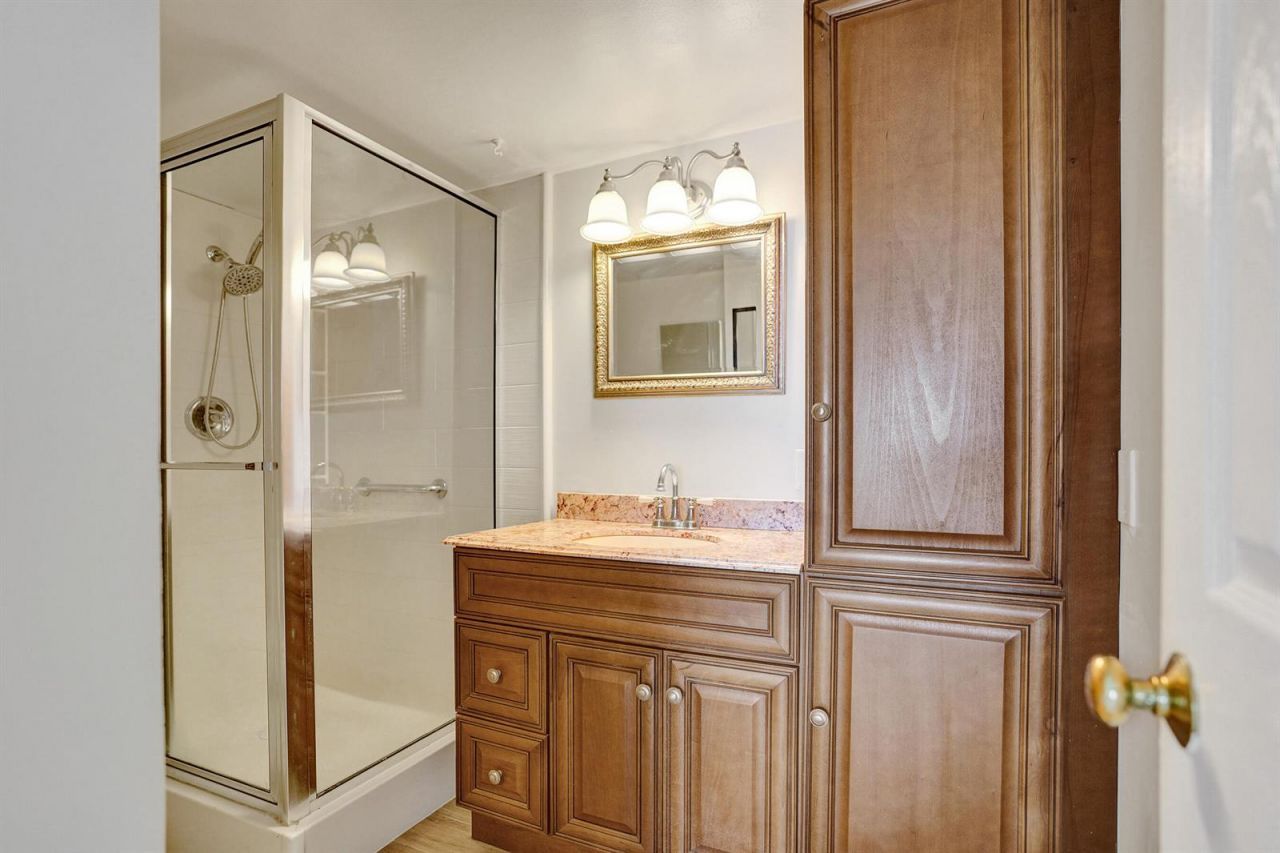 3051 NE 48th Street , Unit 702, Fort Lauderdale, FL 33308 Photo