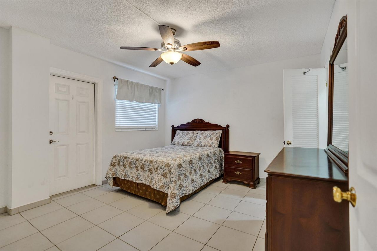 3051 NE 48th Street , Unit 702, Fort Lauderdale, FL 33308 Photo