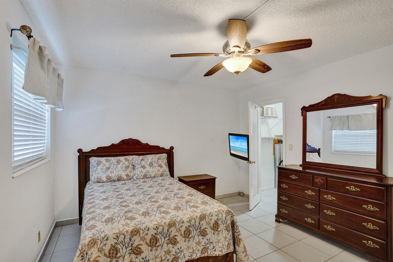 3051 NE 48th Street , Unit 702, Fort Lauderdale, FL 33308 Photo