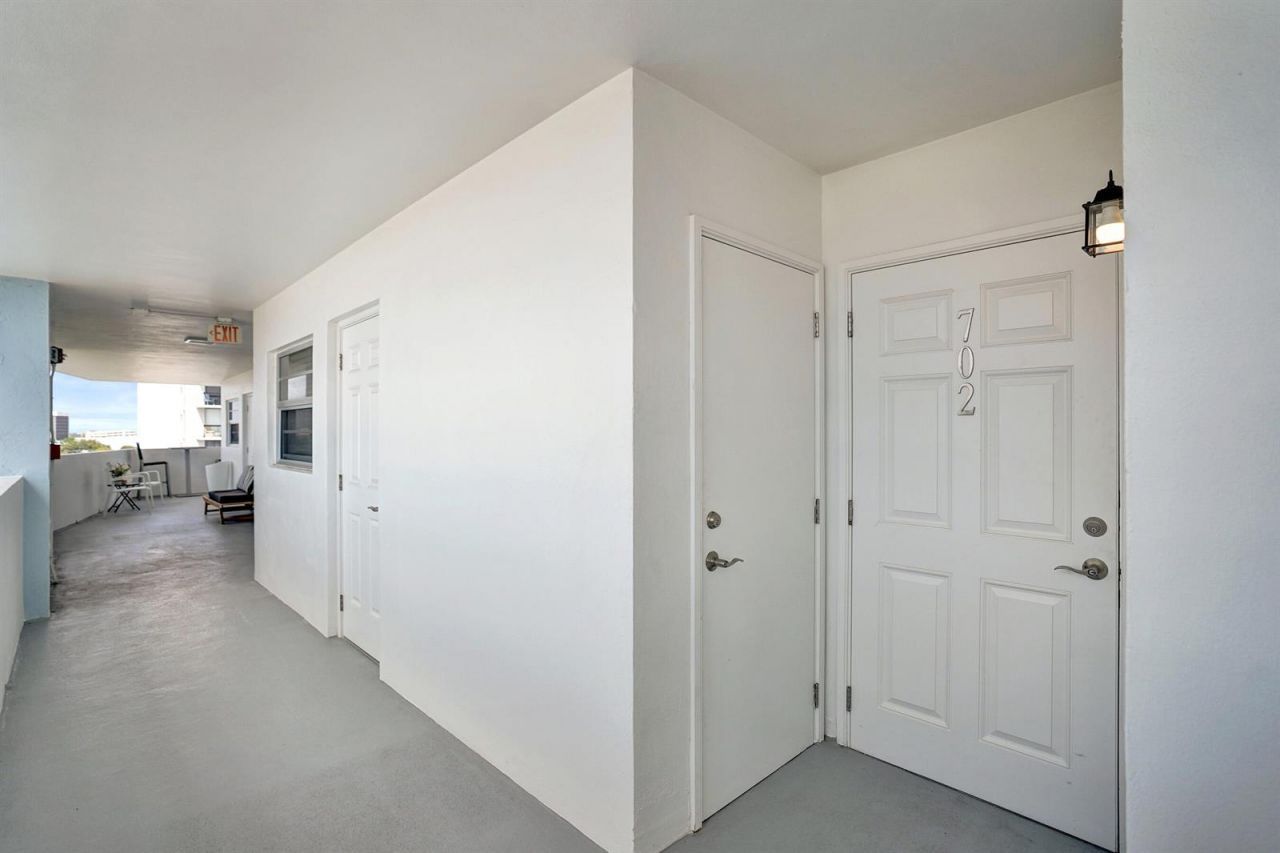 3051 NE 48th Street , Unit 702, Fort Lauderdale, FL 33308 Photo