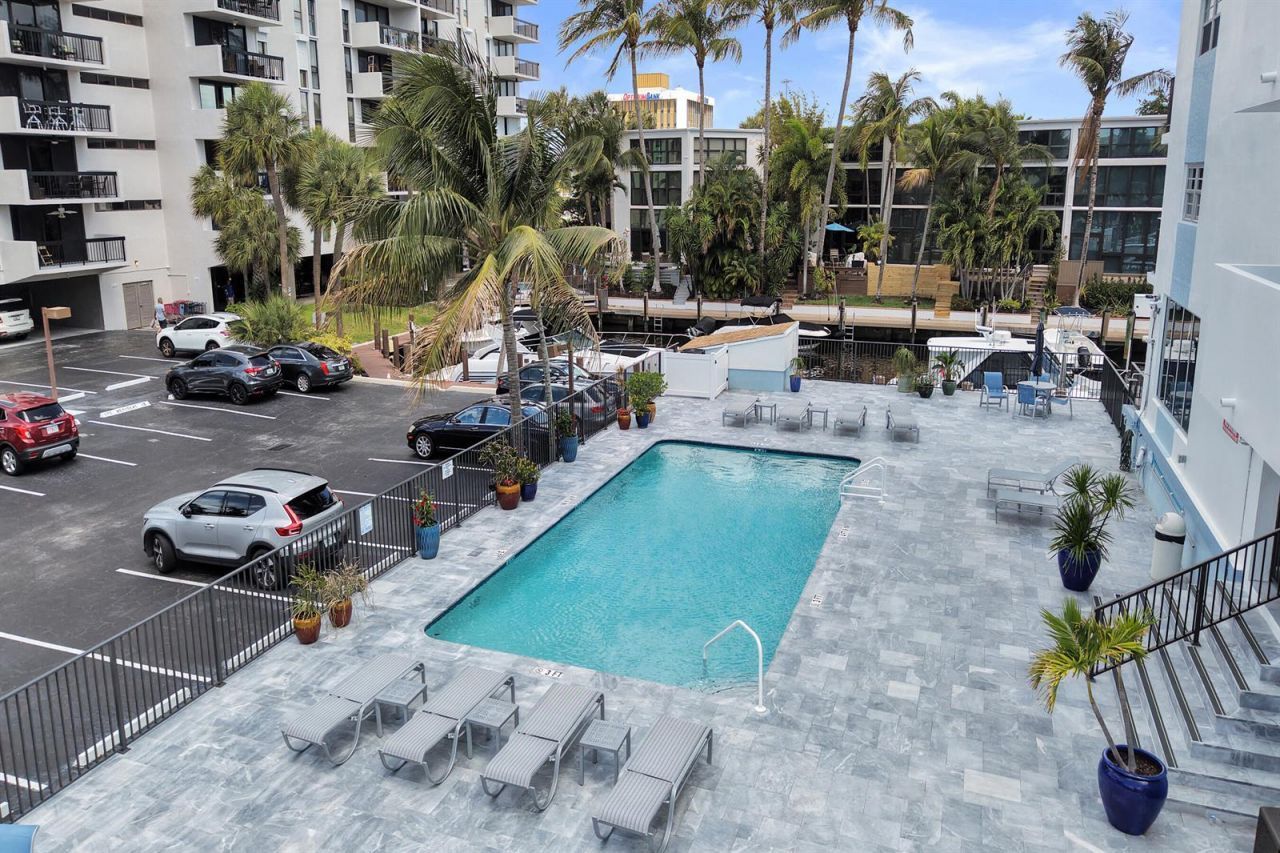 3051 NE 48th Street , Unit 702, Fort Lauderdale, FL 33308 Photo