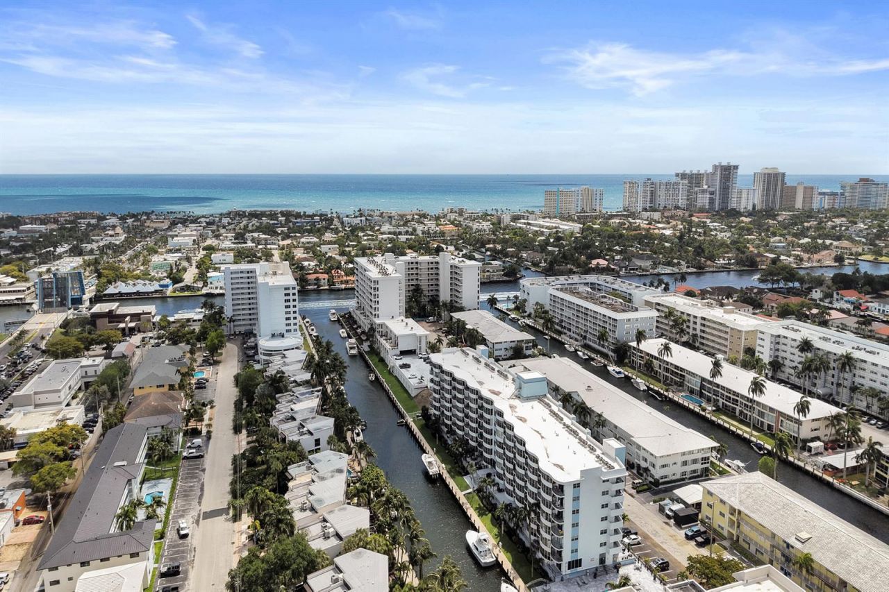 3051 NE 48th Street , Unit 702, Fort Lauderdale, FL 33308 Photo