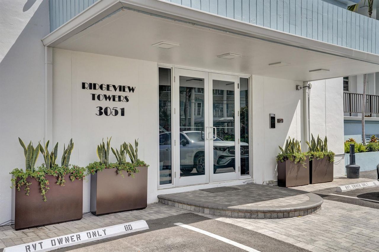 3051 NE 48th Street , Unit 702, Fort Lauderdale, FL 33308 Photo
