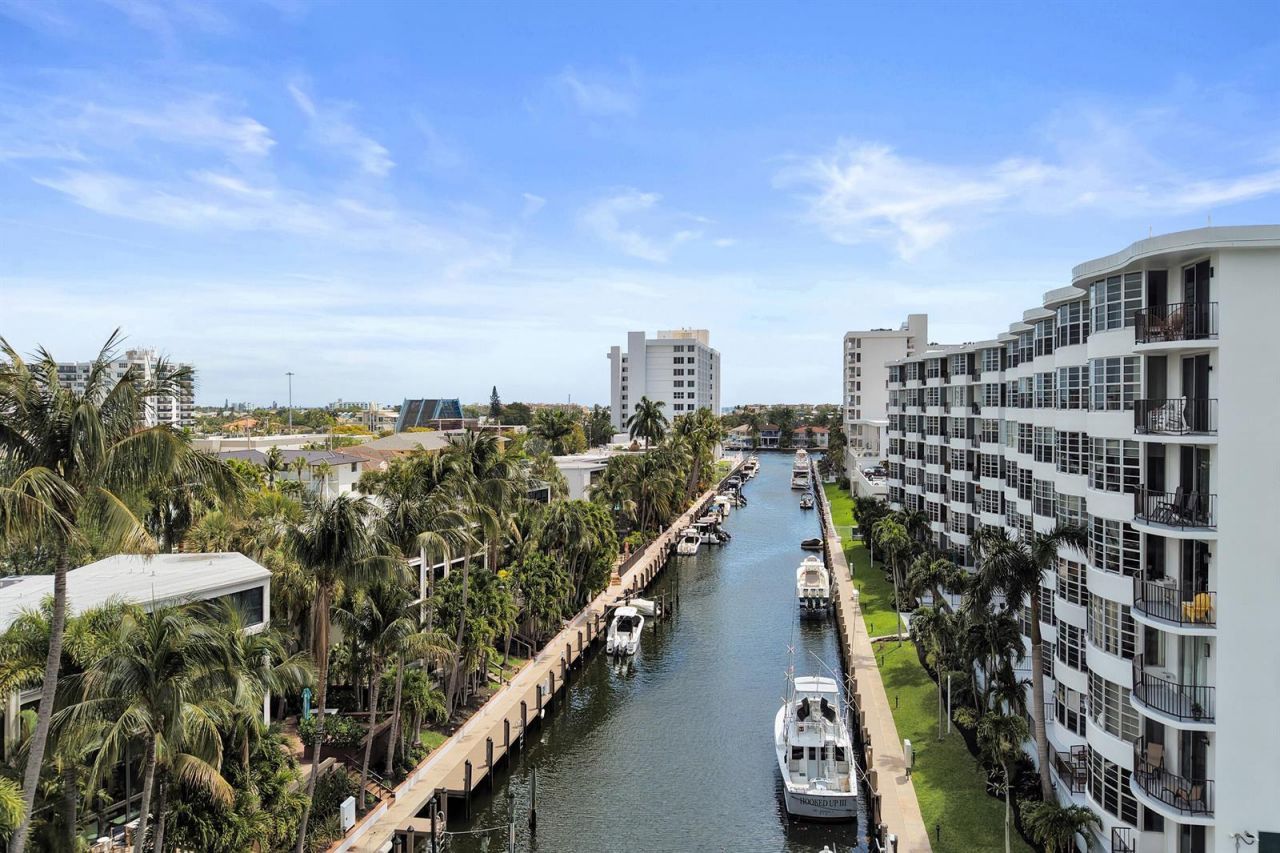 3051 NE 48th Street , Unit 702, Fort Lauderdale, FL 33308 Photo