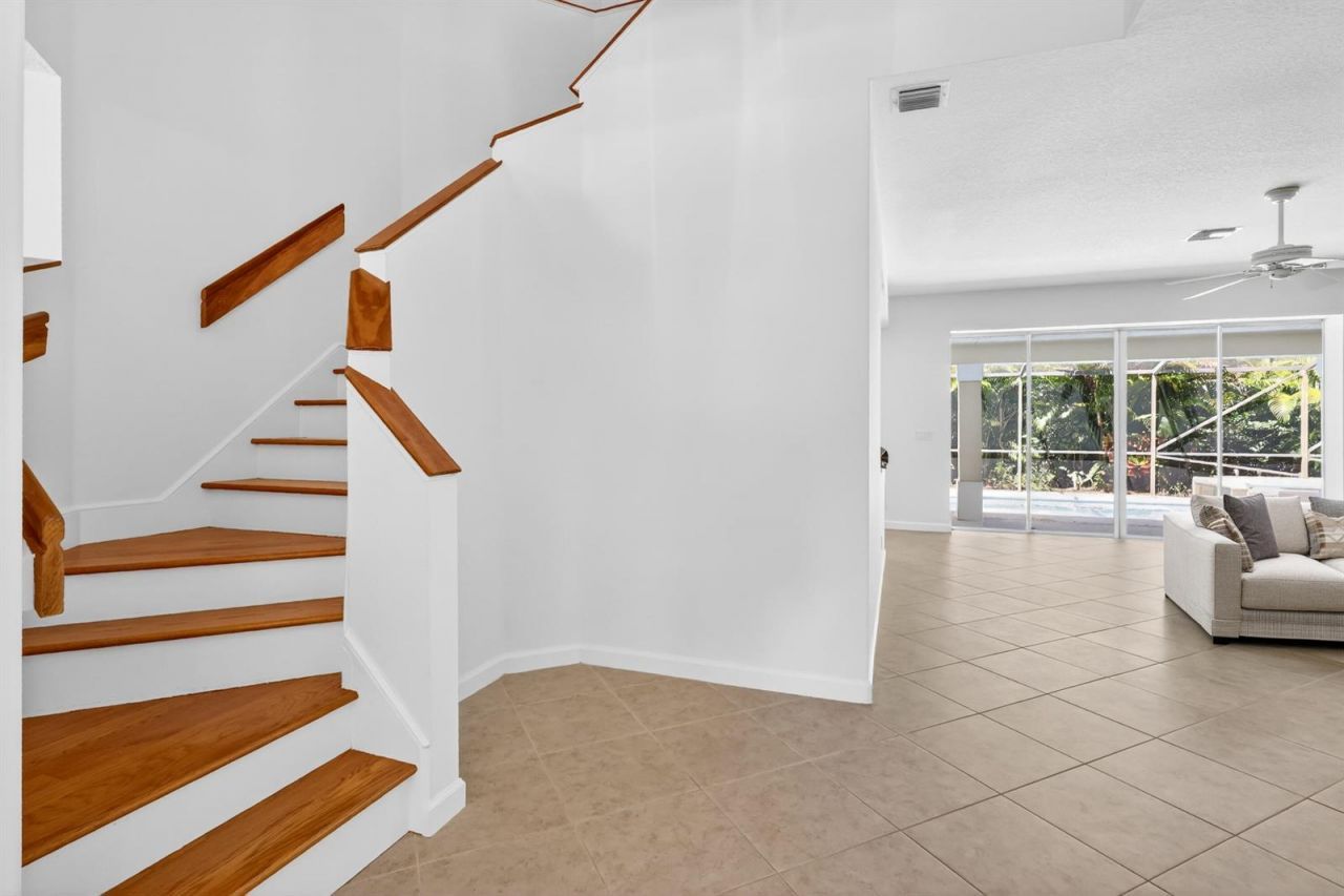 194 Lone Pine Drive , Palm Beach Gardens, FL 33410 Photo